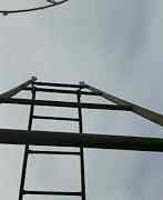 Лестница стремянка стальная длиной 3,7 метров